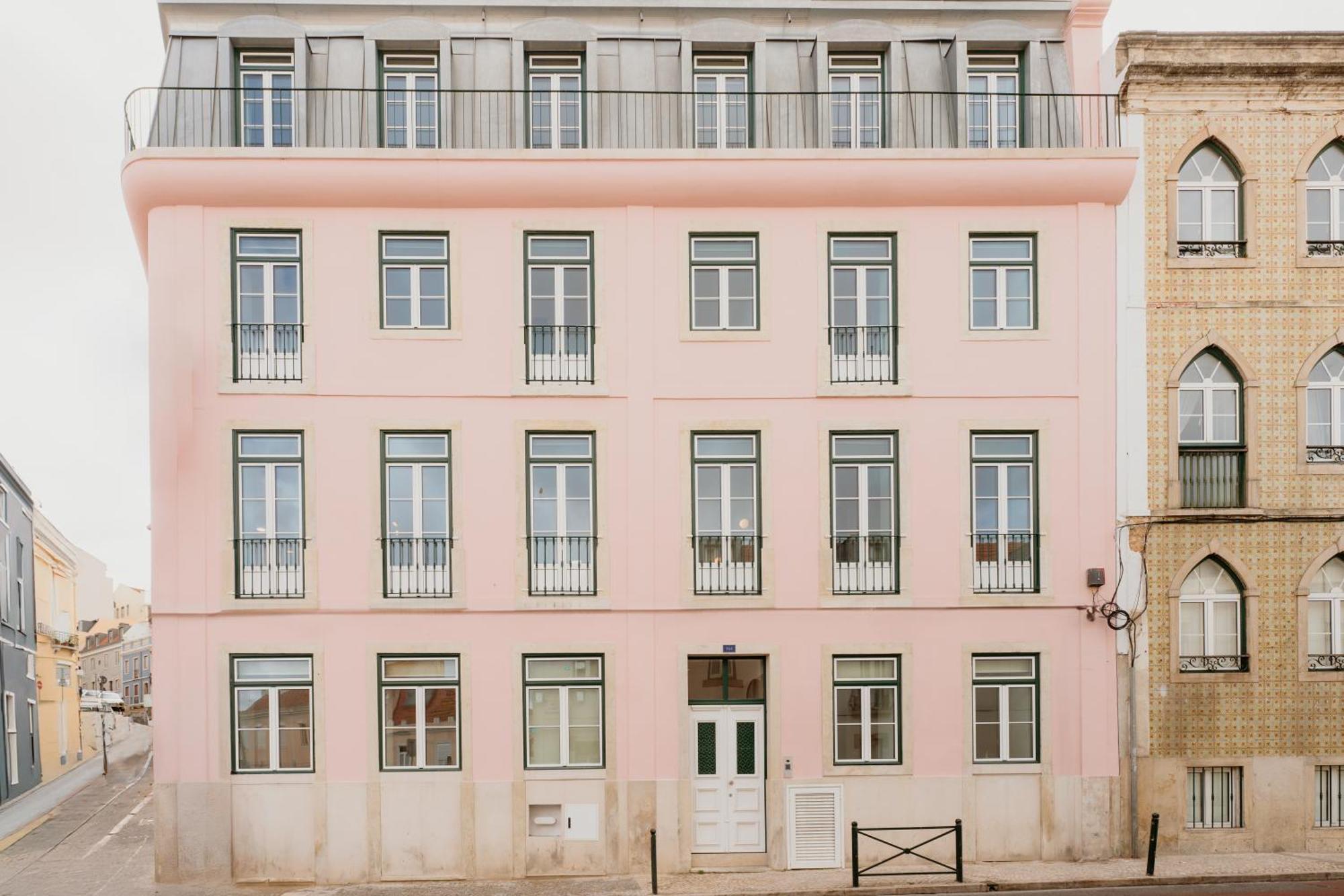 Mary Pink - No 2c - Elegant Two-bedroom Appartement *